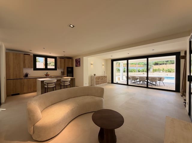5 makuuhuone Huvila myytävänä paikassa Centro ciudad, Javea / Xàbia mukana uima-altaan - 1 650 000 € (Ref: 10059502)