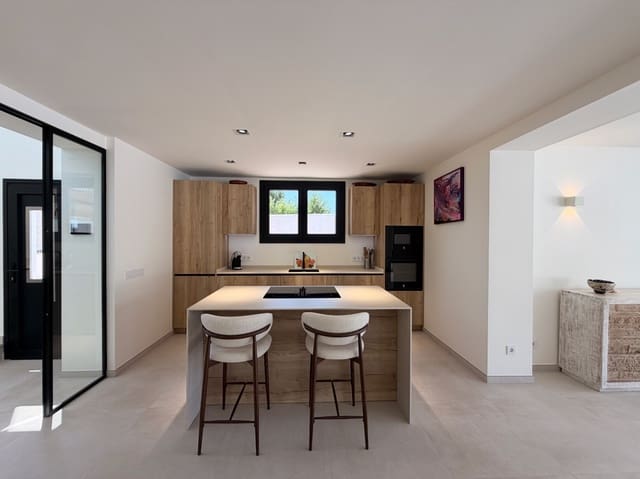 5 makuuhuone Huvila myytävänä paikassa Centro ciudad, Javea / Xàbia mukana uima-altaan - 1 650 000 € (Ref: 10059502)