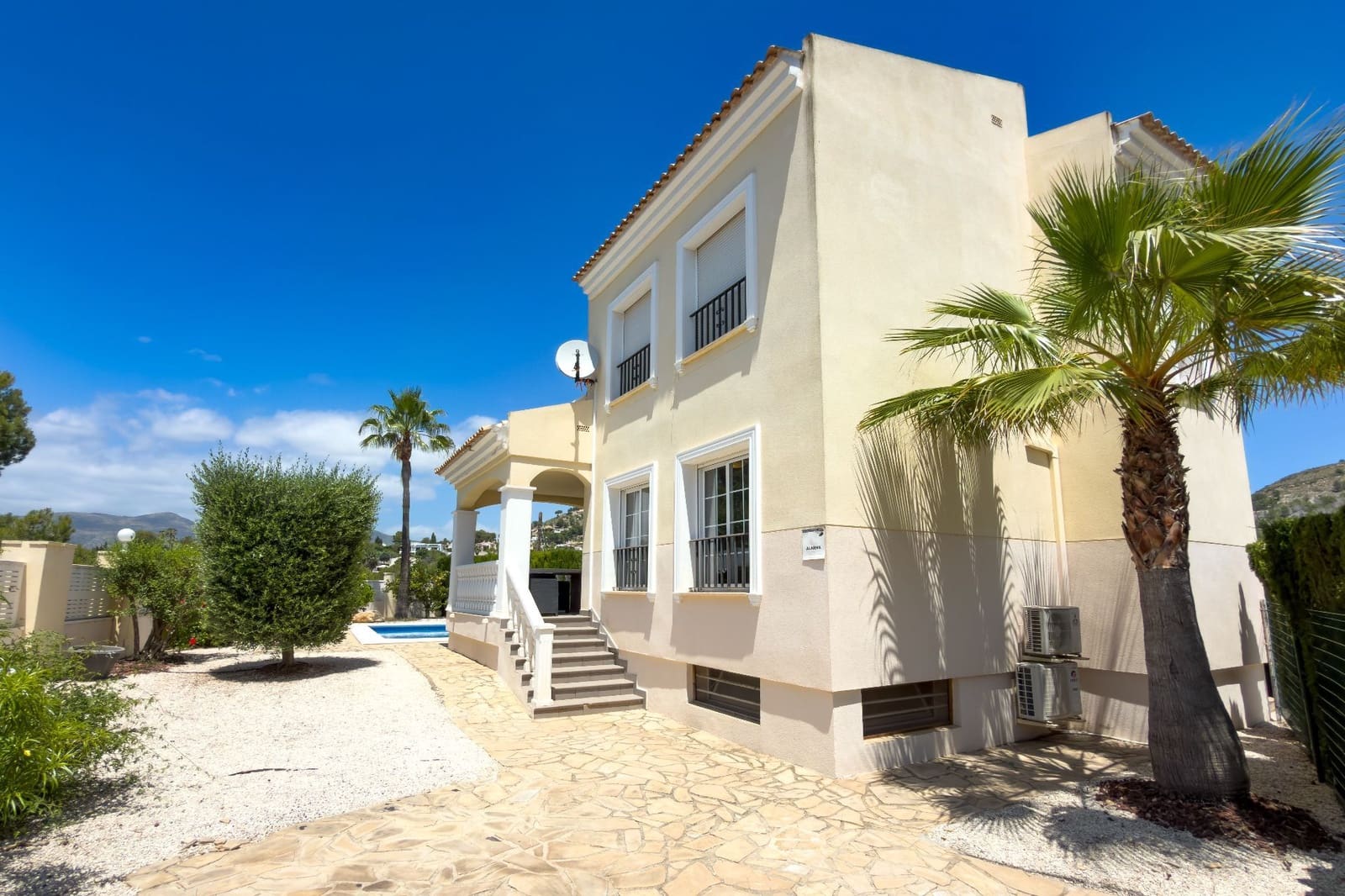 3 Zimmer Villa zu verkaufen in Calpe / Calp mit Pool - 485.000 € (Ref: 10059514)