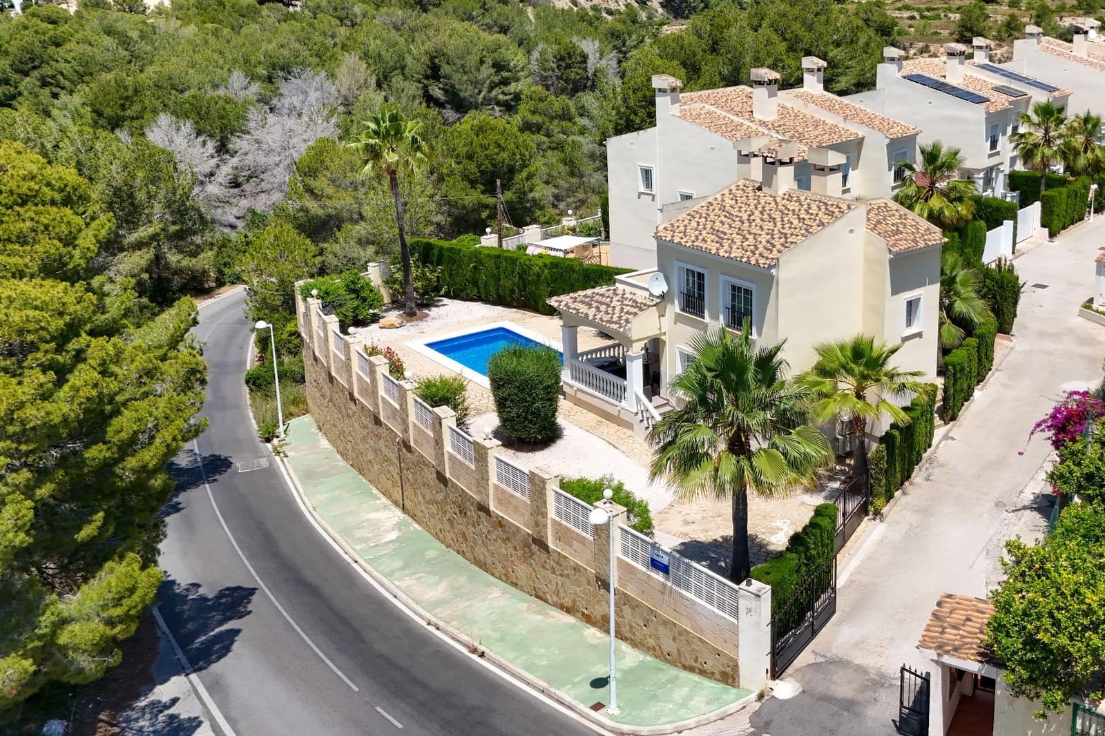 3 Zimmer Villa zu verkaufen in Calpe / Calp mit Pool - 485.000 € (Ref: 10059514)