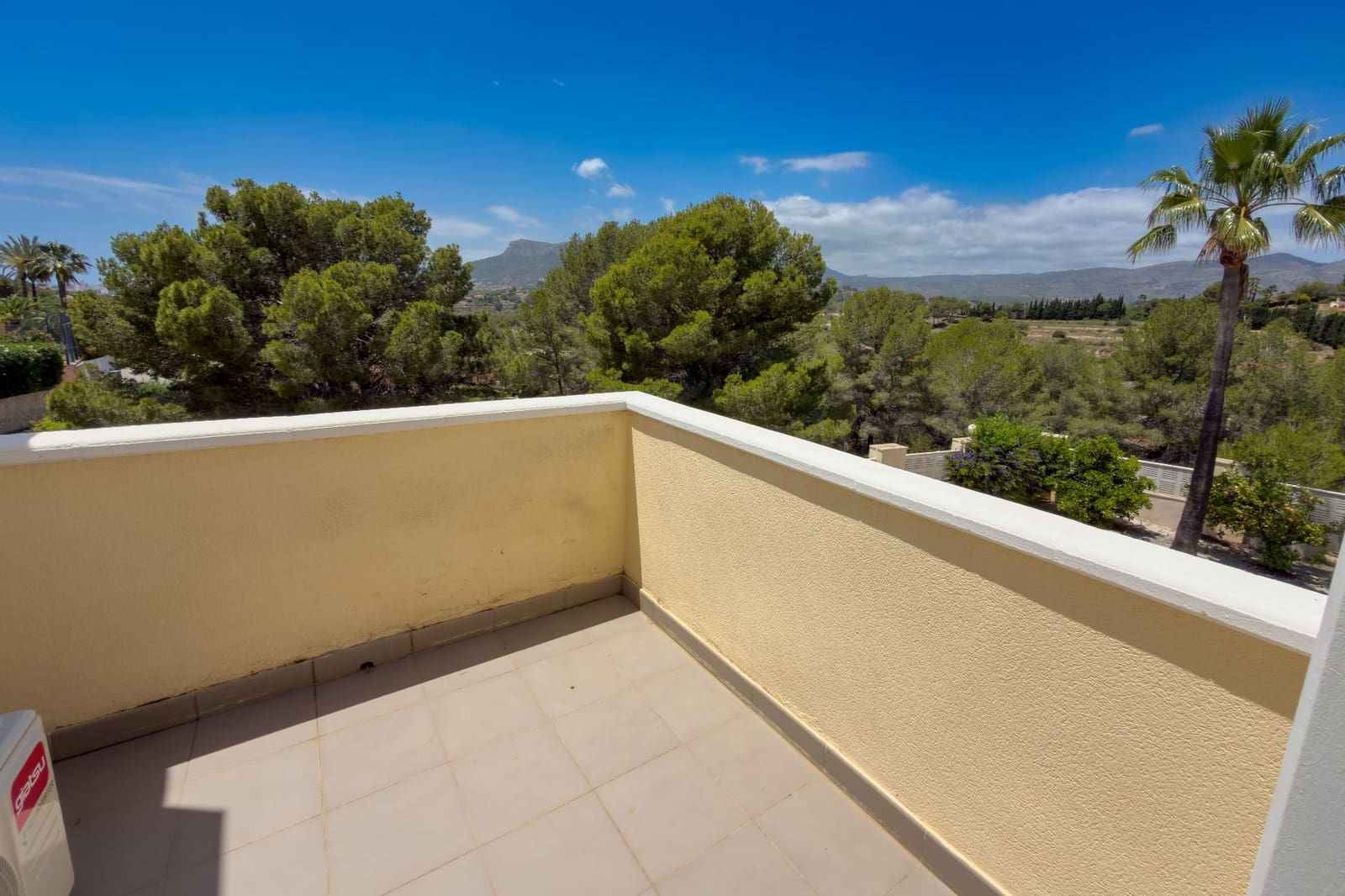 3 Zimmer Villa zu verkaufen in Calpe / Calp mit Pool - 485.000 € (Ref: 10059514)