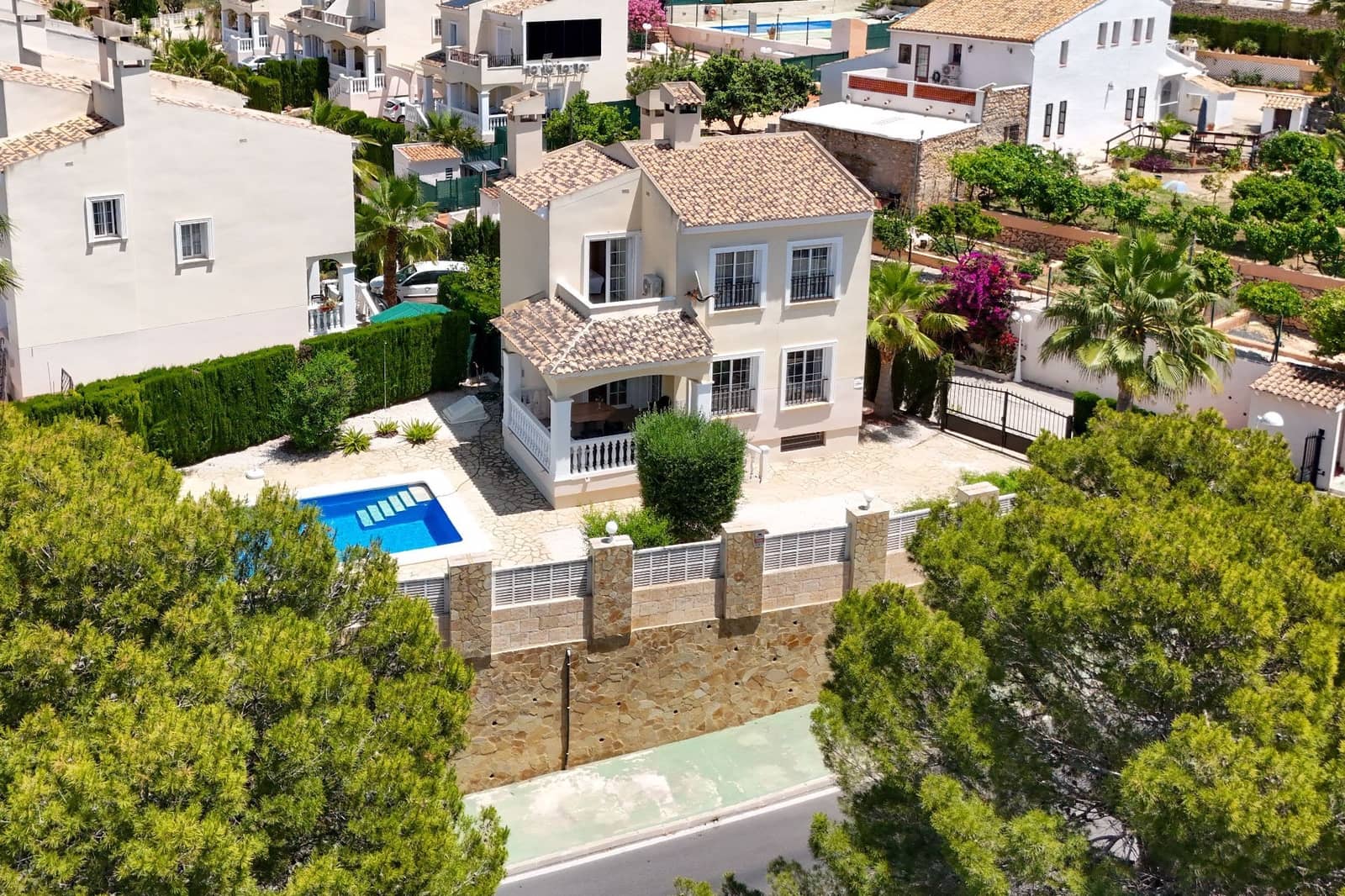 3 Zimmer Villa zu verkaufen in Calpe / Calp mit Pool - 485.000 € (Ref: 10059514)
