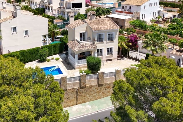 3 Zimmer Villa zu verkaufen in Pueblo, Calpe / Calp mit Pool - 485.000 € (Ref: 10059514)