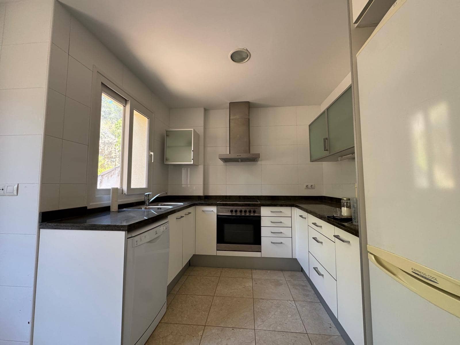 3 soveværelse Lejlighed til salg i Altea med swimmingpool - € 598.000 (Ref: 10064854)