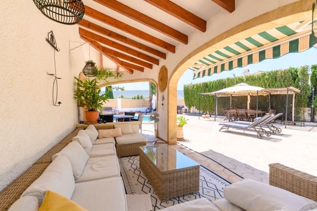 Chalet de 4 habitaciones en Centro ciudad, Javea / Xàbia en venta con piscina - 860.000 € (Ref: 10068103)