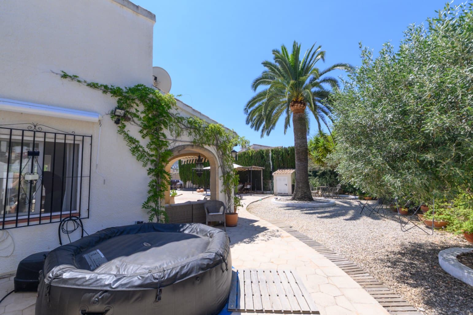 Chalet de 4 habitaciones en Javea / Xàbia en venta con piscina - 860.000 € (Ref: 10068103)