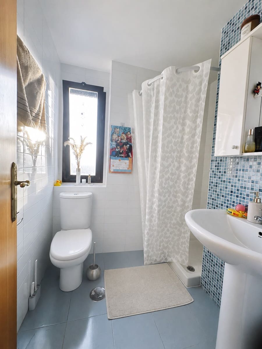 2 quarto Apartamento para venda em Benidorm com piscina - 385 000 € (Ref: 10076601)