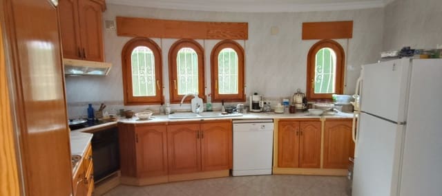 3 chambre Villa/Maison à vendre à Pueblo, Calpe / Calp avec piscine - 780 000 € (Ref: 10078516)