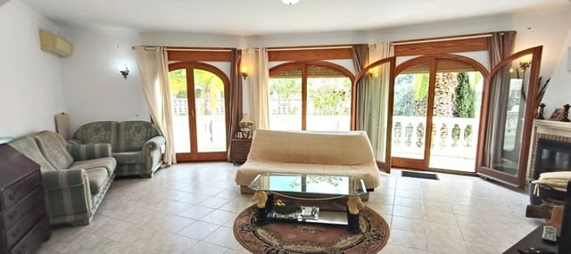 3 chambre Villa/Maison à vendre à Pueblo, Calpe / Calp avec piscine - 780 000 € (Ref: 10078516)