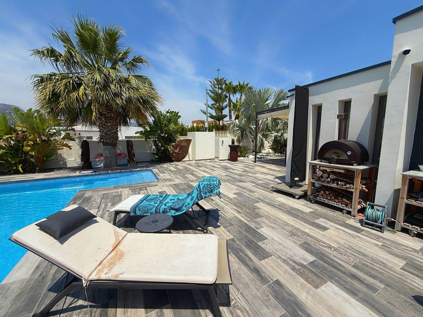 Chalet de 3 habitaciones en Calpe / Calp en venta con piscina - 895.000 € (Ref: 10081475)