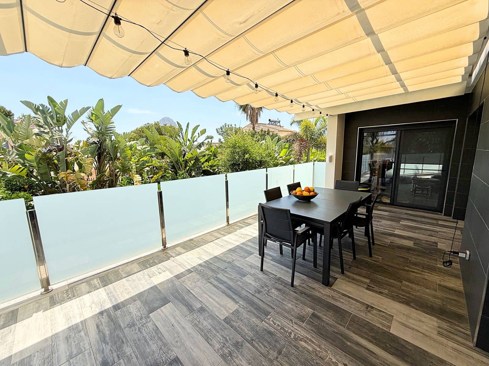 Chalet de 3 habitaciones en Calpe / Calp en venta con piscina - 895.000 € (Ref: 10081475)