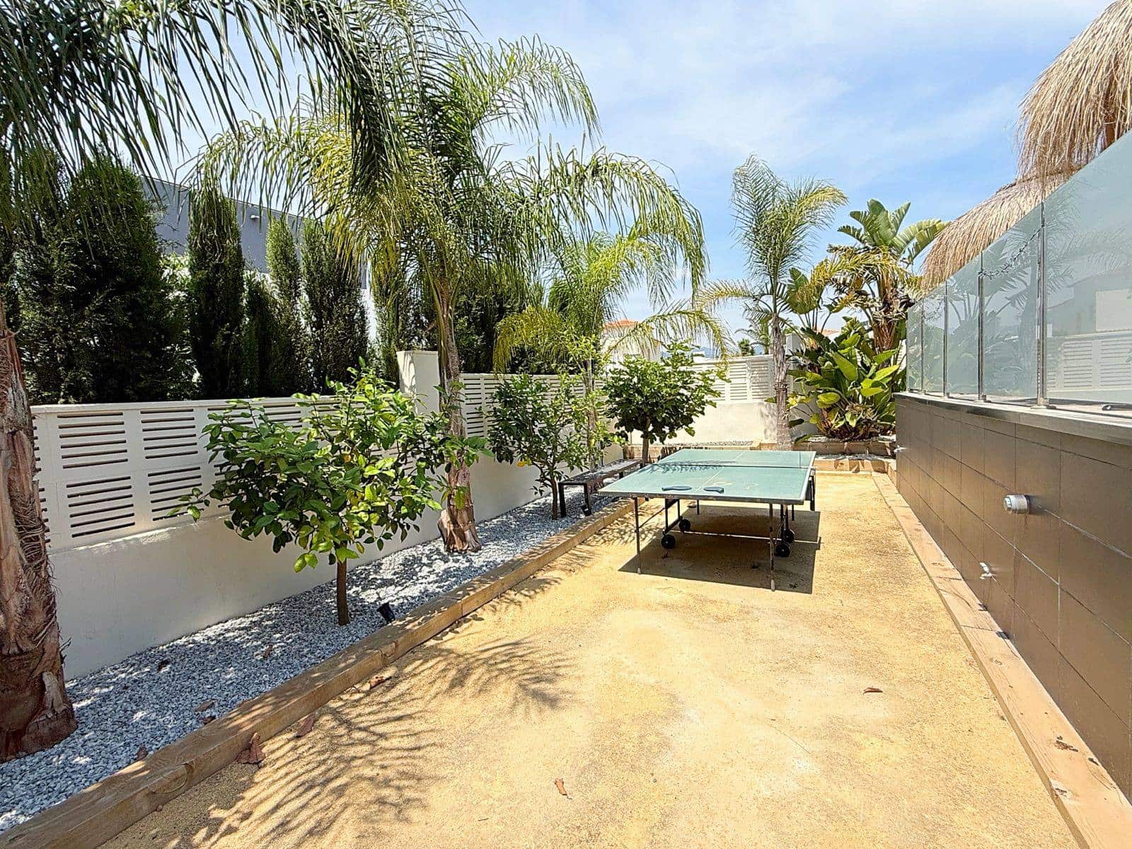 Chalet de 3 habitaciones en Calpe / Calp en venta con piscina - 895.000 € (Ref: 10081475)