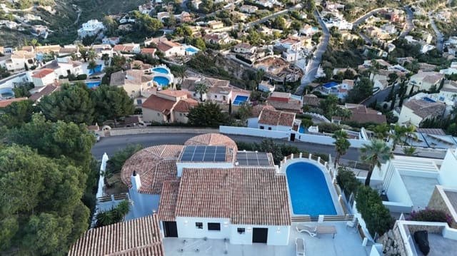 5 slaapkamer Villa te koop in Benitachell / Benitatxell met zwembad - € 1.700.000 (Ref: 10081486)