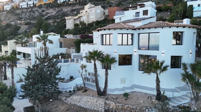 5 slaapkamer Villa te koop in Benitachell / Benitatxell met zwembad - € 1.700.000 (Ref: 10081486)