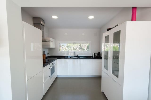 4 quarto Moradia para venda em Pueblo, Calpe / Calp com piscina - 830 000 € (Ref: 10094919)