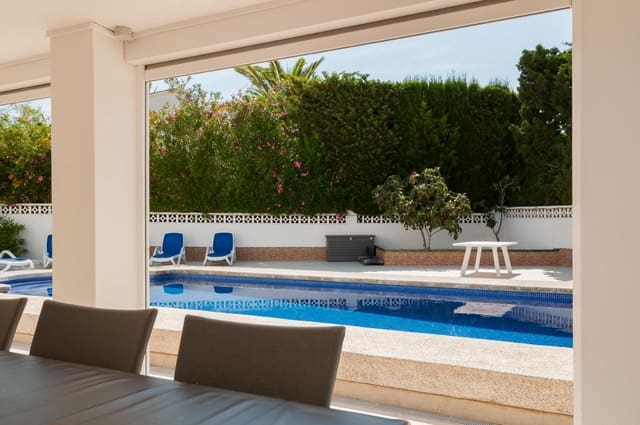 4 quarto Moradia para venda em Pueblo, Calpe / Calp com piscina - 830 000 € (Ref: 10094919)