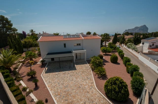 4 quarto Moradia para venda em Pueblo, Calpe / Calp com piscina - 830 000 € (Ref: 10094919)
