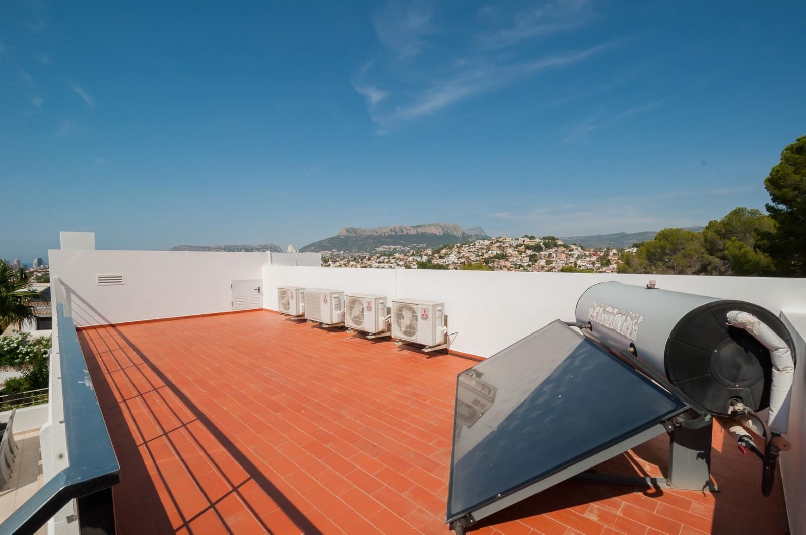 4 quarto Moradia para venda em Calpe / Calp com piscina - 830 000 € (Ref: 10094919)