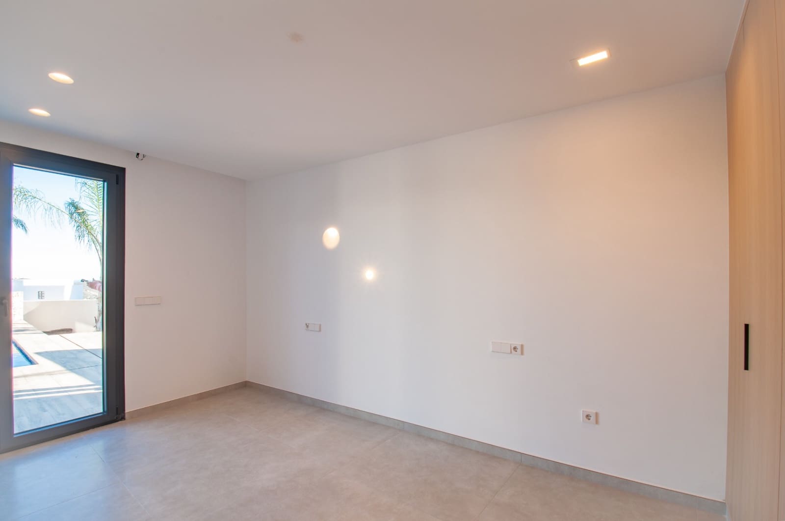 3 soverom Villa til salgs i Moraira med svømmebasseng garasje - € 2 250 000 (Ref: 10130101)