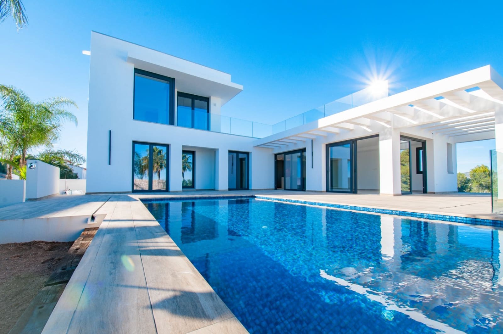 3 soverom Villa til salgs i Moraira med svømmebasseng garasje - € 2 250 000 (Ref: 10130101)