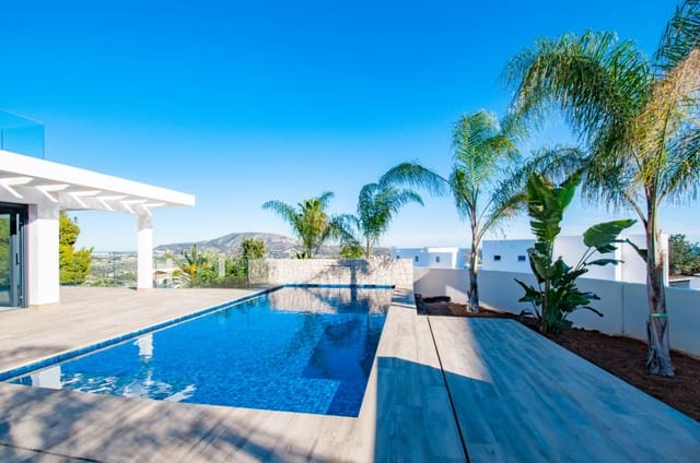 3 soverom Villa til salgs i Casco Urbano, Teulada-Moraira med svømmebasseng garasje - € 2 250 000 (Ref: 10130101)