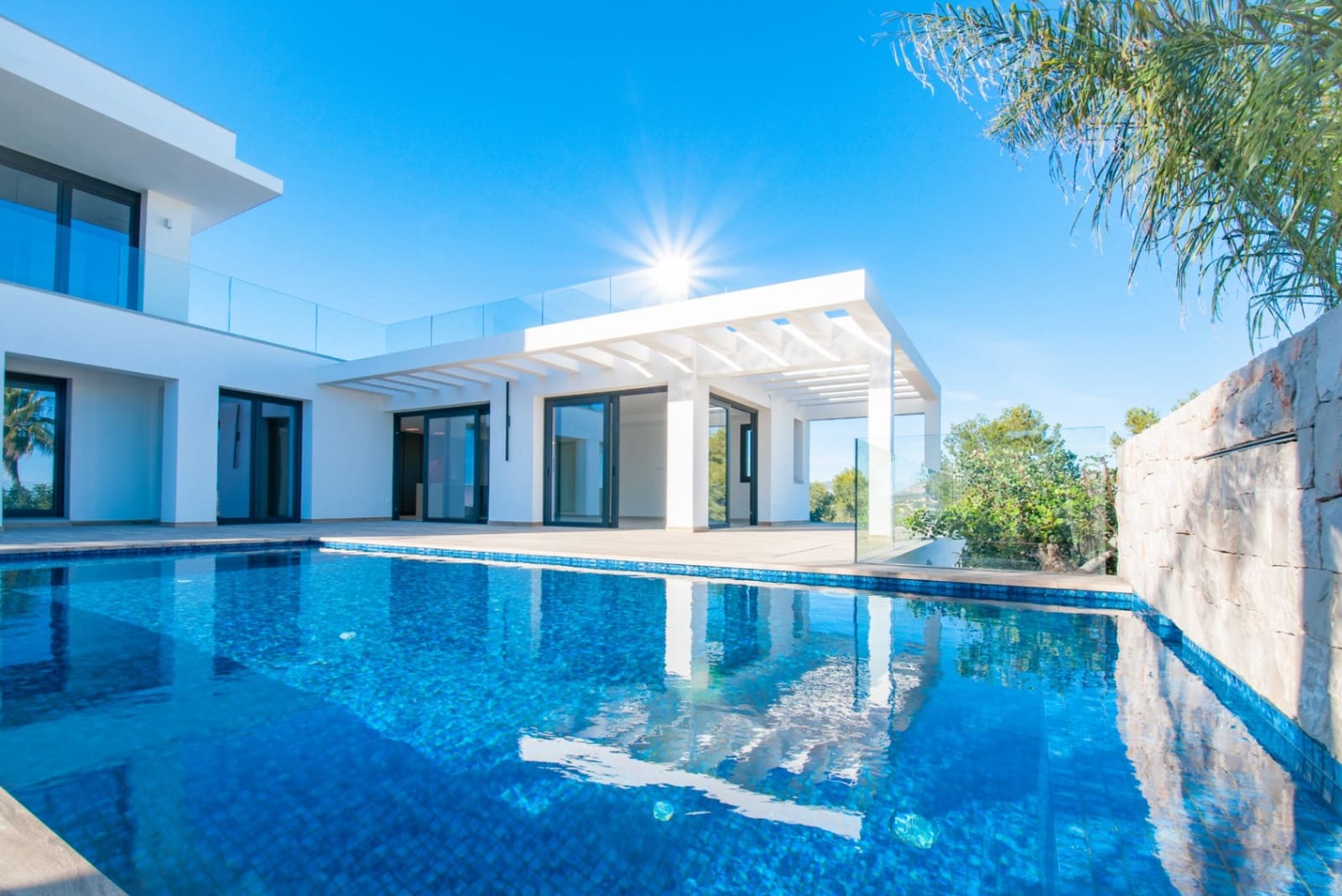 3 soverom Villa til salgs i Moraira med svømmebasseng garasje - € 2 250 000 (Ref: 10130101)