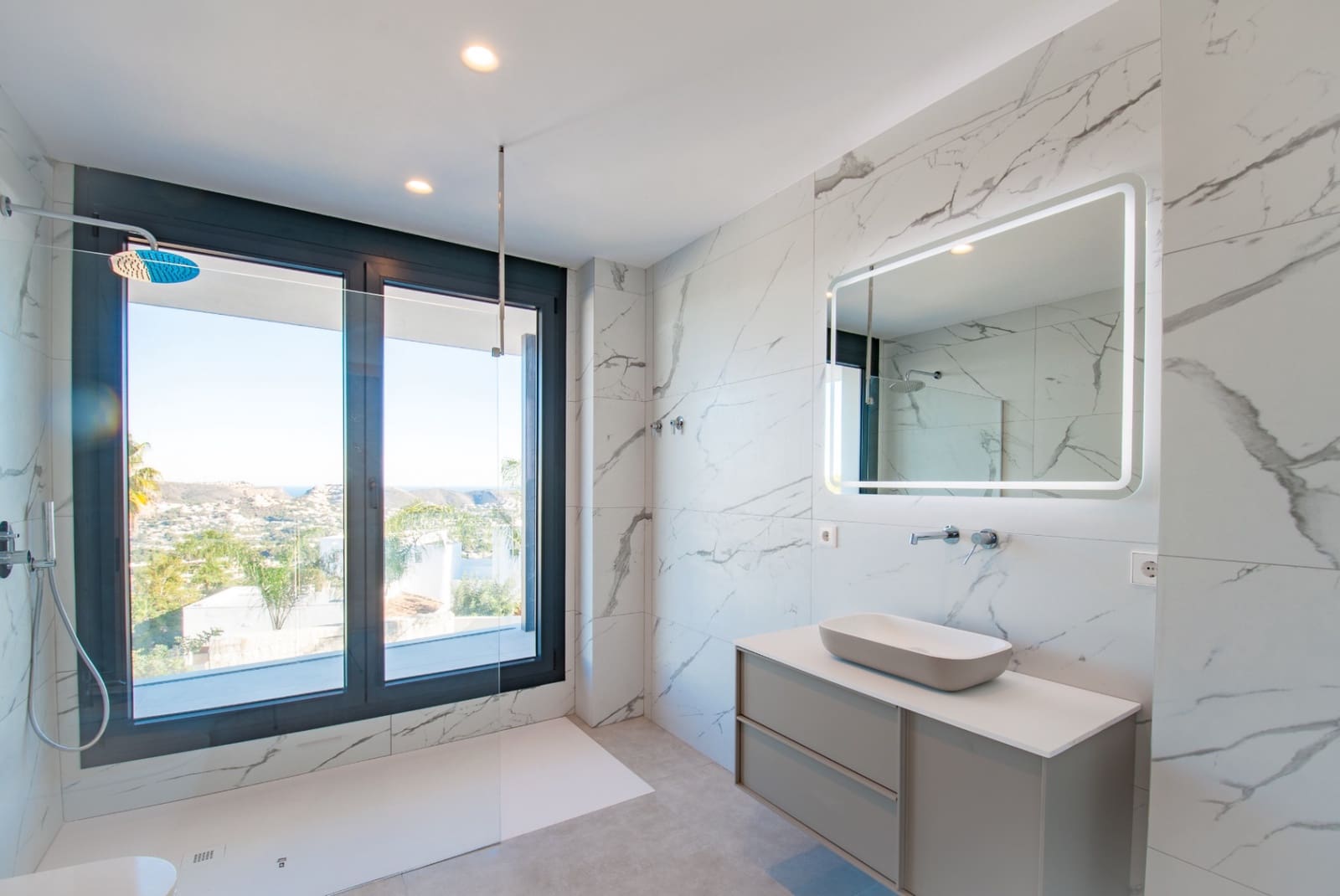 3 soverom Villa til salgs i Moraira med svømmebasseng garasje - € 2 250 000 (Ref: 10130101)