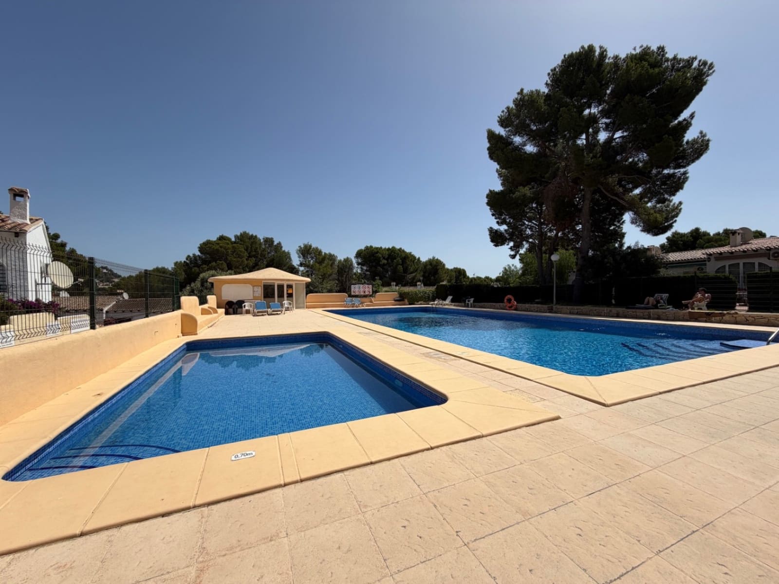 2 makuuhuone Bungalow myytävänä paikassa Moraira mukana uima-altaan 
autotalli - 329 000 € (Ref: 10132102)