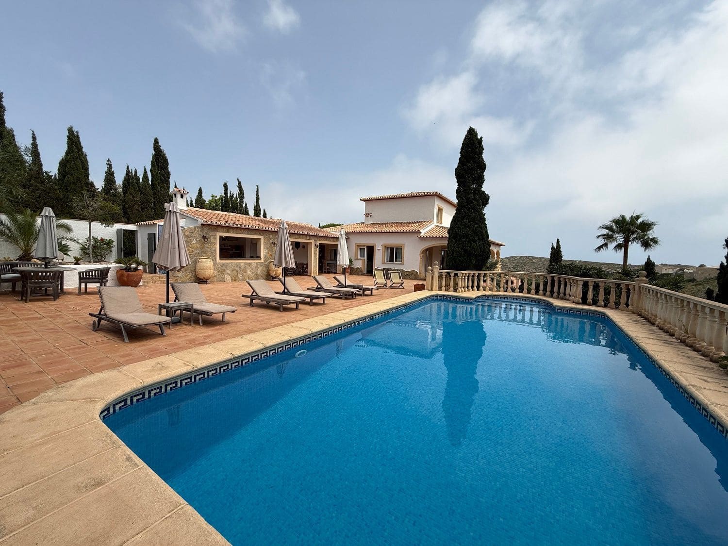 6 bedroom Villa for sale in Benitachell / Benitatxell with pool garage - € 1,250,000 (Ref: 10132106)