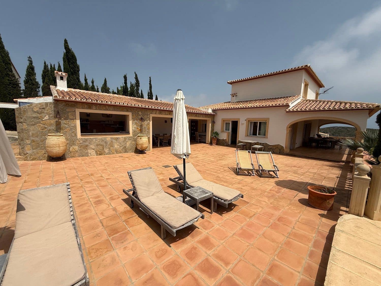 6 bedroom Villa for sale in Benitachell / Benitatxell with pool garage - € 1,250,000 (Ref: 10132106)
