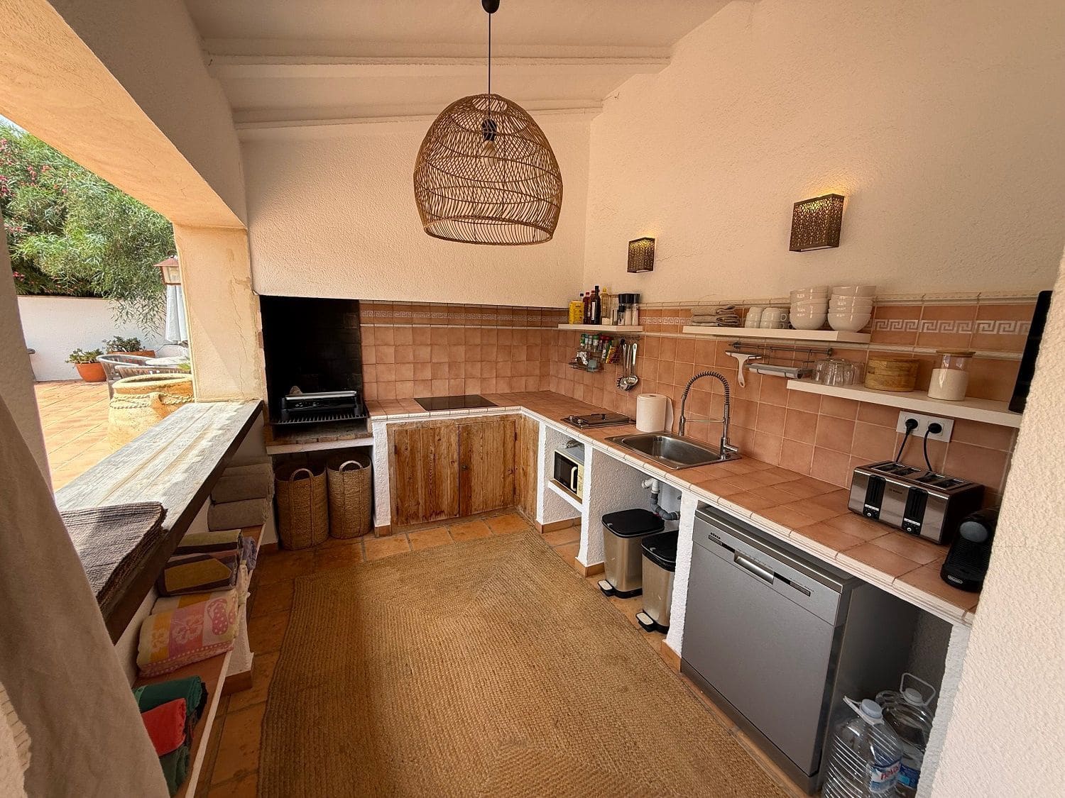 6 bedroom Villa for sale in Benitachell / Benitatxell with pool garage - € 1,250,000 (Ref: 10132106)