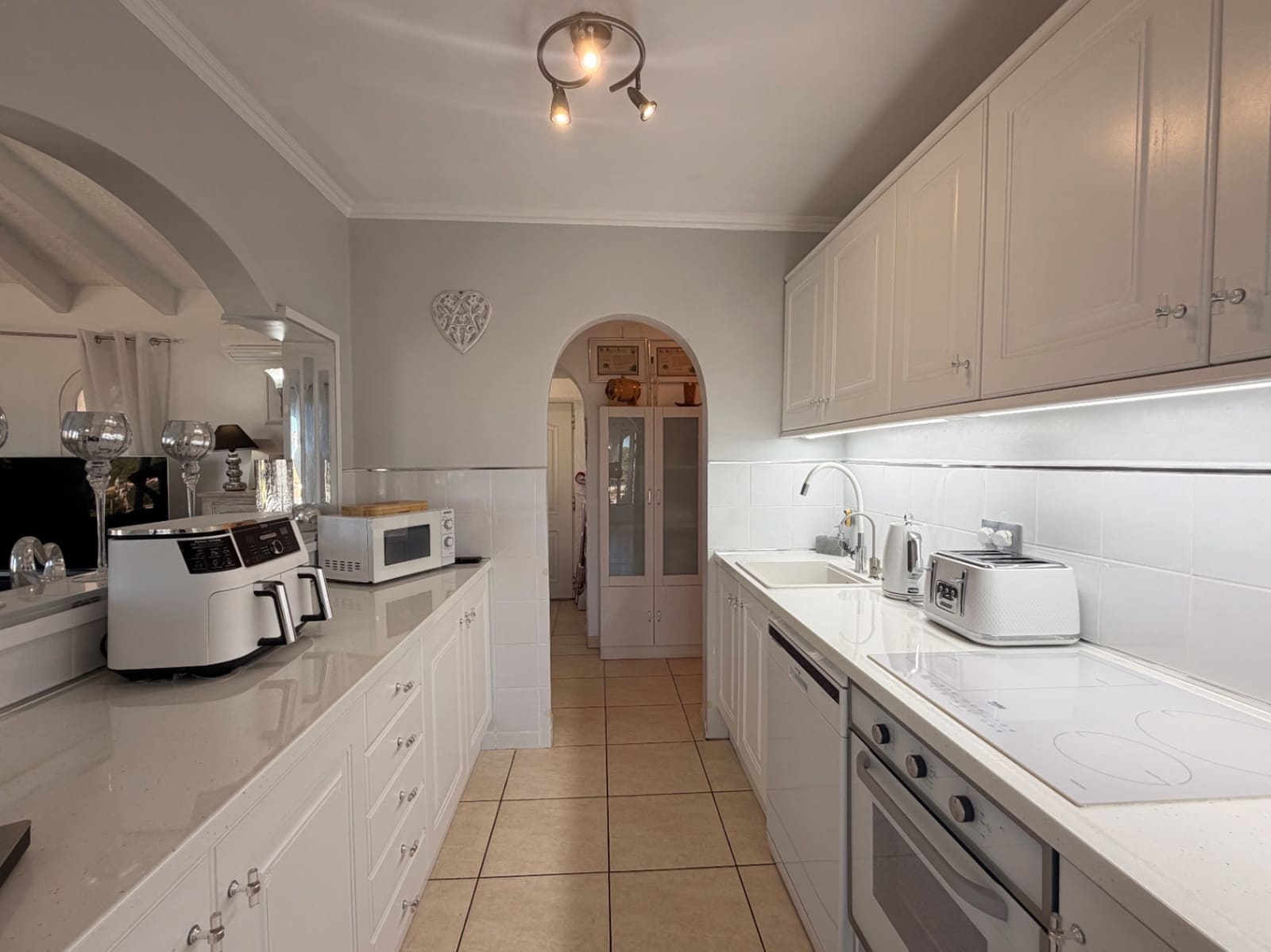 5 bedroom Villa for sale in Benissa with pool garage - € 669,000 (Ref: 10132109)