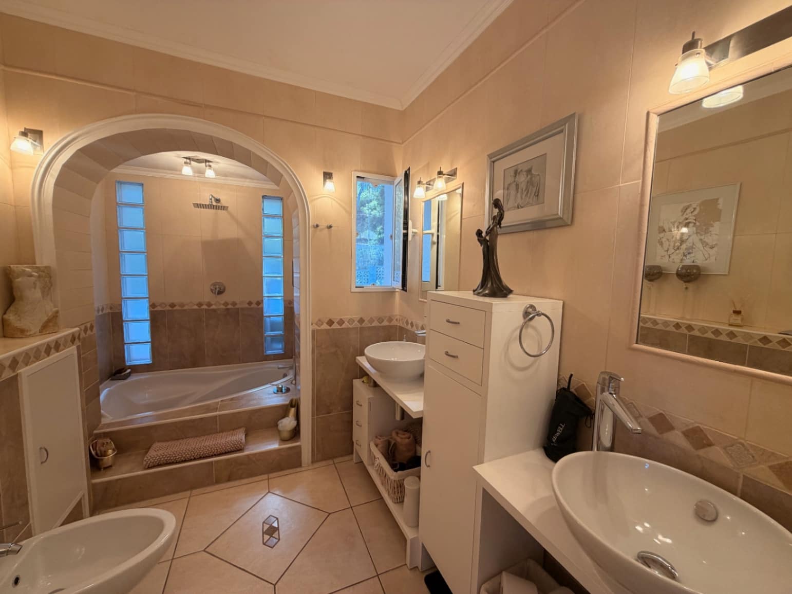 5 bedroom Villa for sale in Benissa with pool garage - € 669,000 (Ref: 10132109)