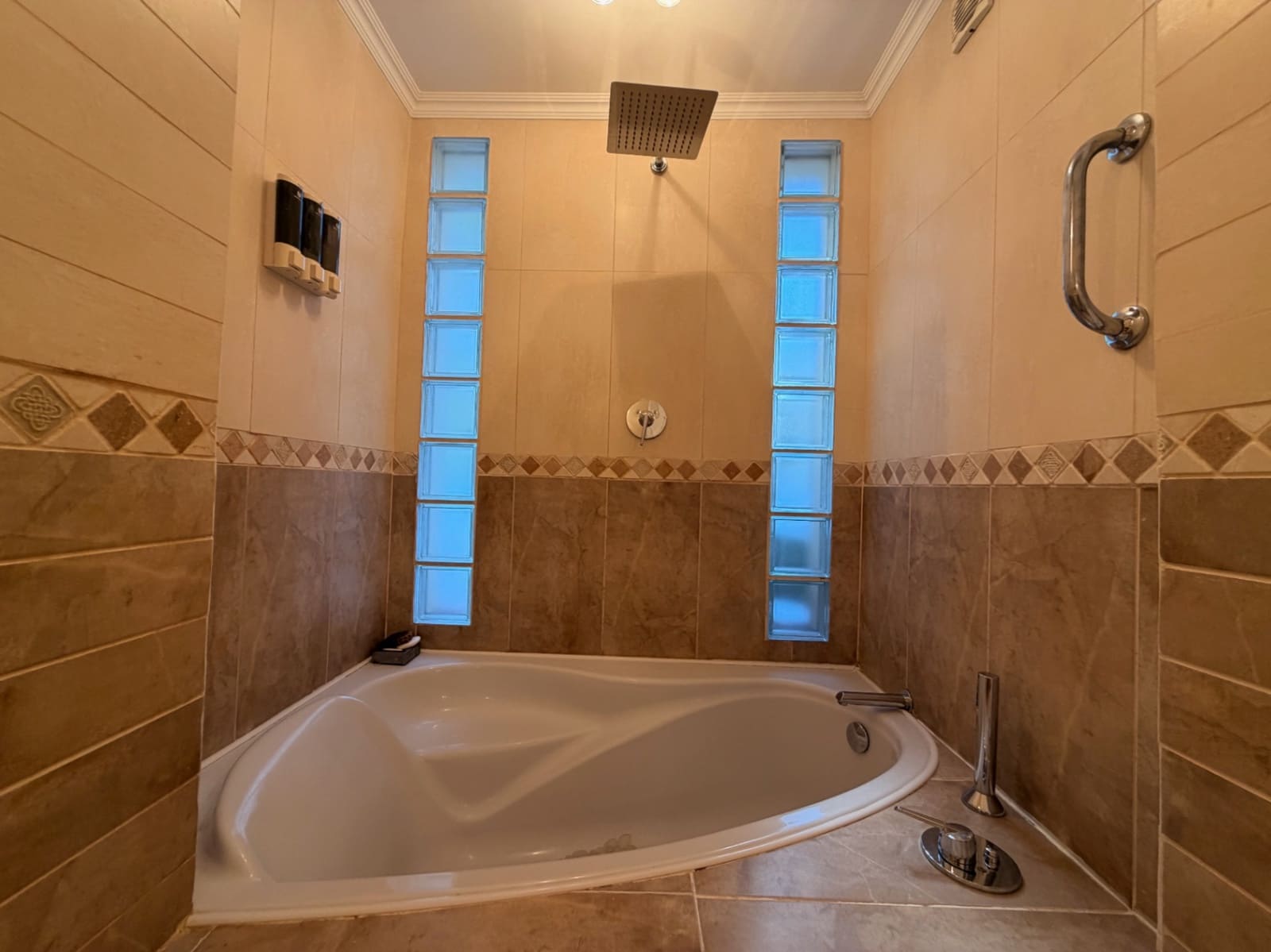 5 bedroom Villa for sale in Benissa with pool garage - € 669,000 (Ref: 10132109)