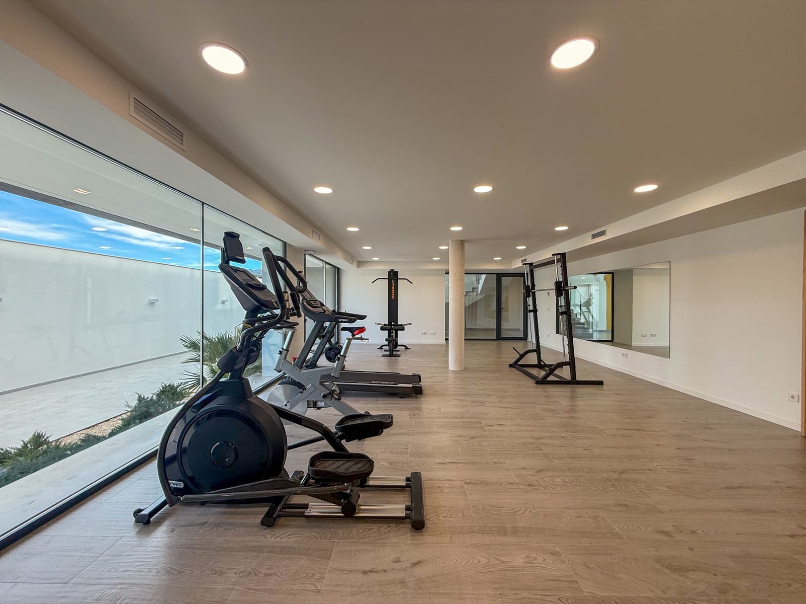 3 slaapkamer Appartement te koop in Sella met zwembad garage - € 670.000 (Ref: 10136274)