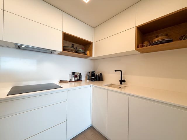 3 slaapkamer Appartement te koop in Sella met zwembad garage - € 670.000 (Ref: 10136274)