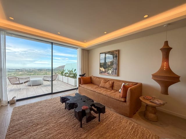 3 slaapkamer Appartement te koop in Sella met zwembad garage - € 670.000 (Ref: 10136274)