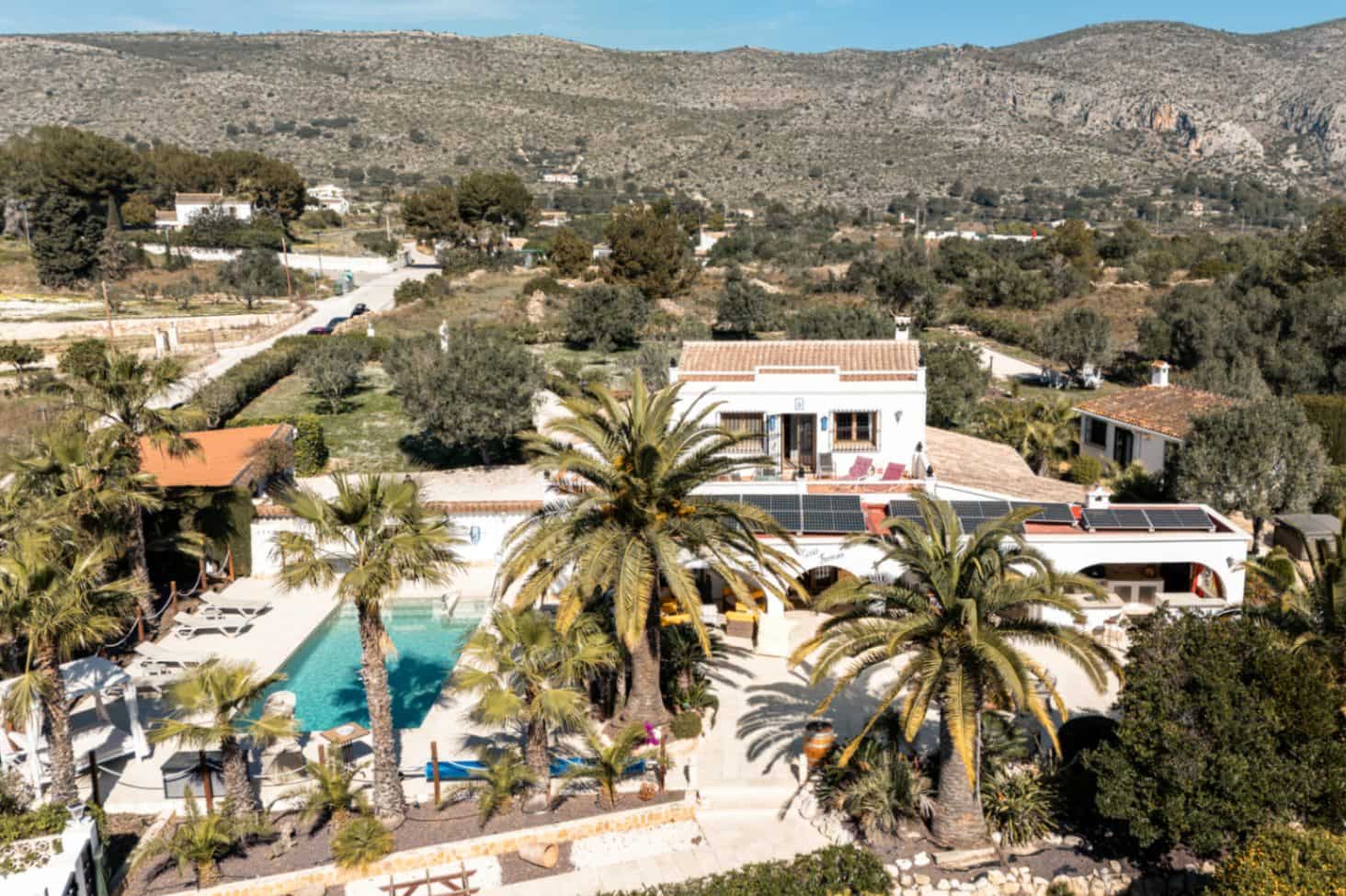 3 camera da letto Villa in vendita in Teulada con piscina garage - 860.000 € (Rif: 10136276)