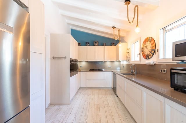 3 chambre Villa/Maison à vendre à Teulada Pueblo, Teulada-Moraira avec piscine garage - 860 000 € (Ref: 10136276)