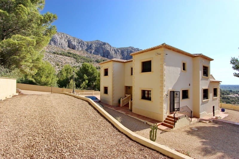 4 sovrum Villa till salu i Beniarbeig med pool - 895 000 € (Ref: 10139887)