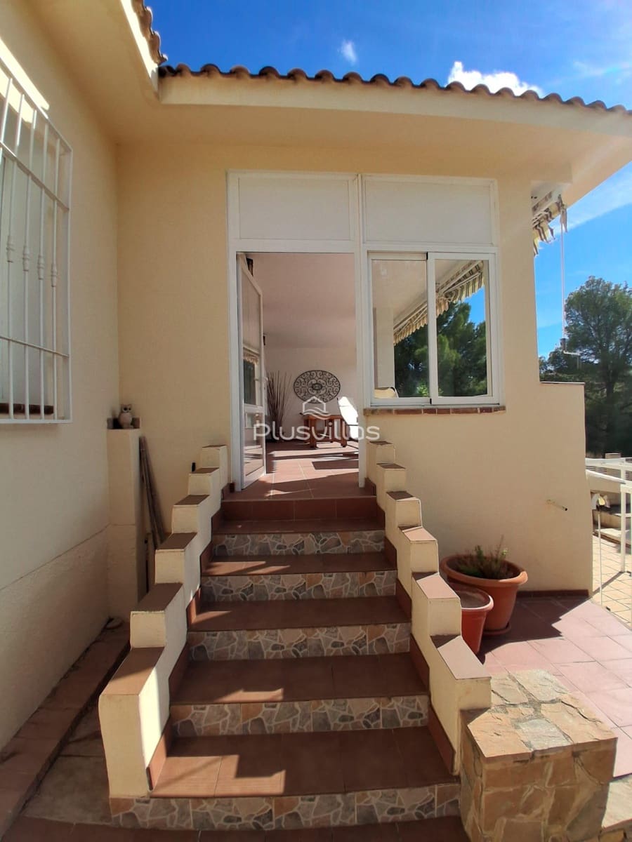 4 bedroom Villa for sale in Altea with pool garage - € 560,000 (Ref: 10139892)