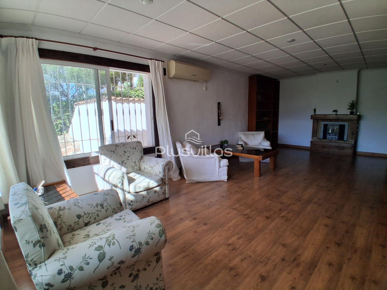 4 bedroom Villa for sale in Altea with pool garage - € 560,000 (Ref: 10139892)