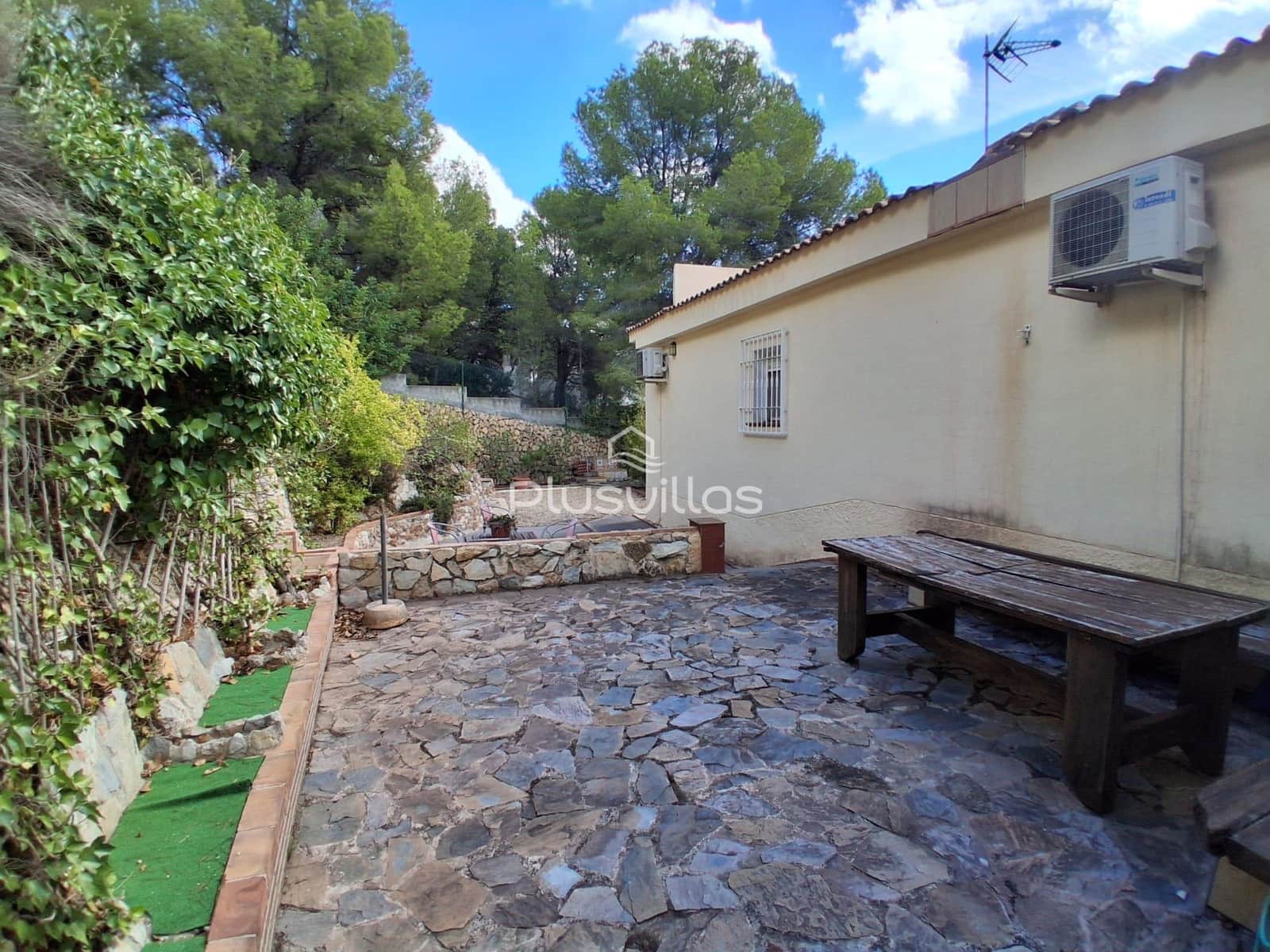 4 bedroom Villa for sale in Altea with pool garage - € 560,000 (Ref: 10139892)