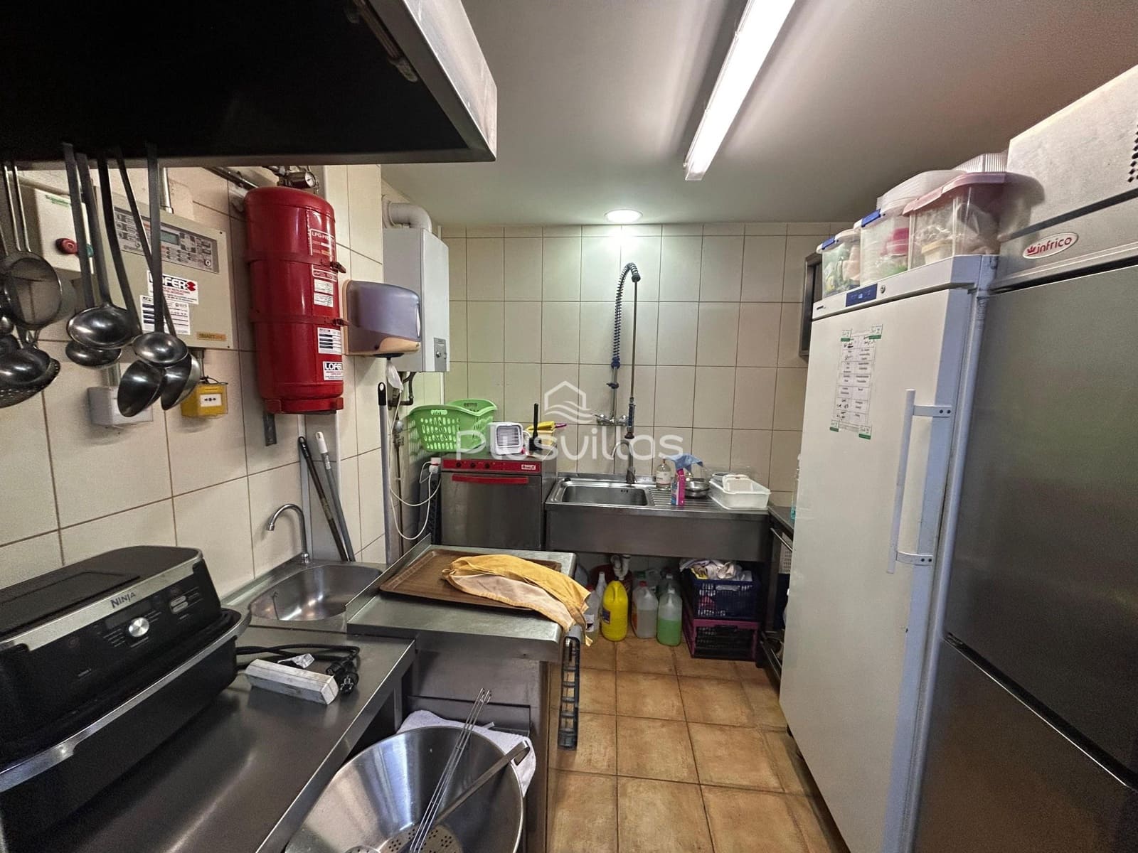 3 makuuhuone Kaupallinen myytävänä paikassa Calpe / Calp - 450 000 € (Ref: 10147316)