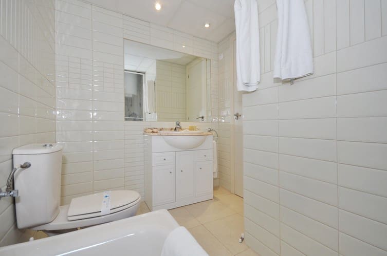 3 soveværelse Lejlighed til salg i Calpe / Calp med swimmingpool - € 799.000 (Ref: 10161697)