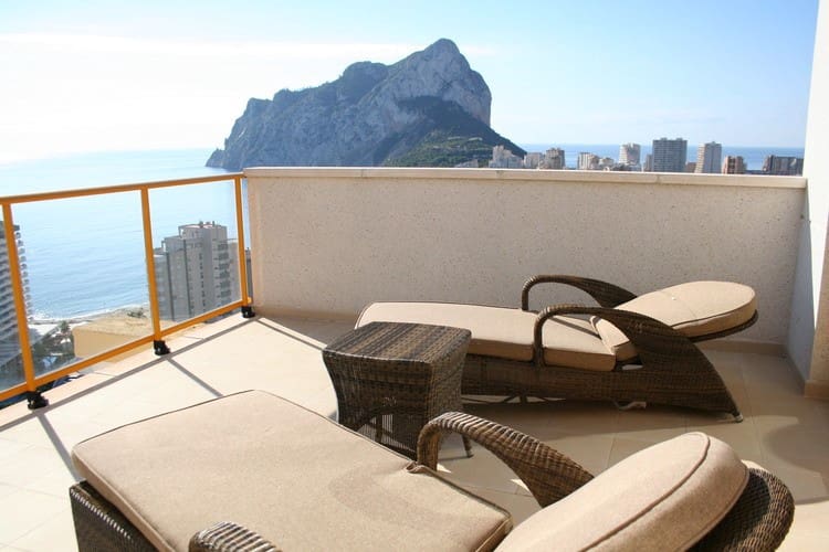 3 soveværelse Lejlighed til salg i Calpe / Calp med swimmingpool - € 799.000 (Ref: 10161697)