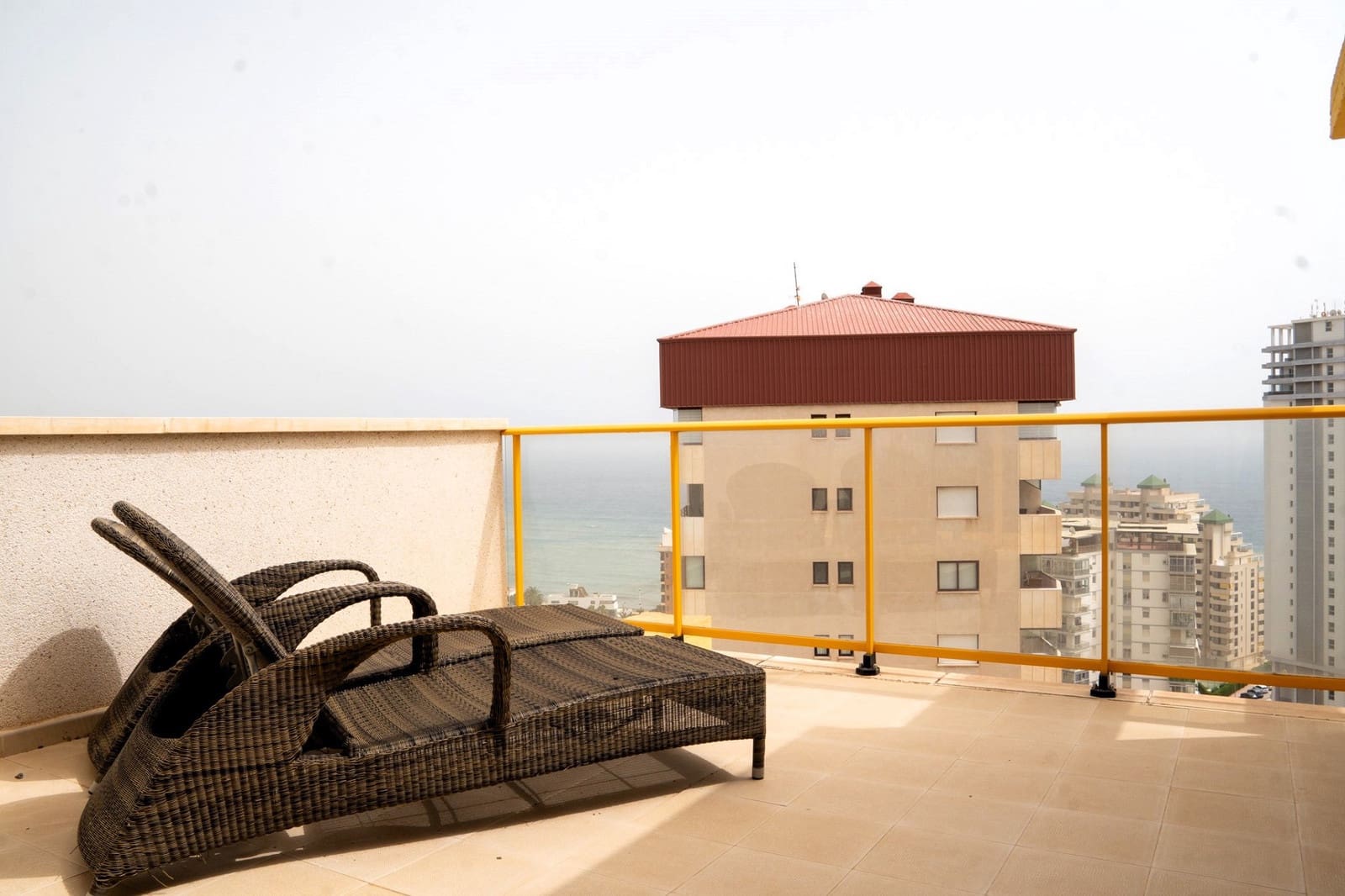 3 soveværelse Lejlighed til salg i Calpe / Calp med swimmingpool - € 799.000 (Ref: 10161697)