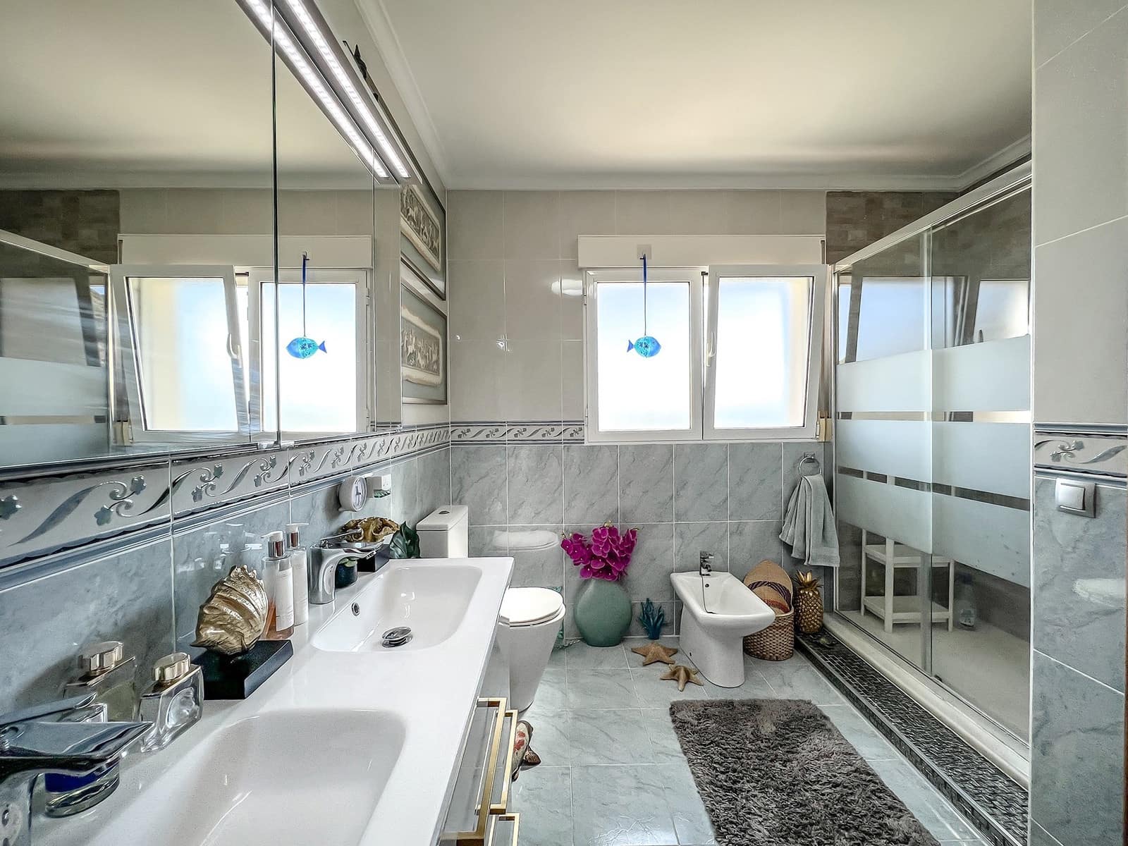 5 makuuhuone Huvila myytävänä paikassa Pego mukana uima-altaan - 690 000 € (Ref: 10161699)