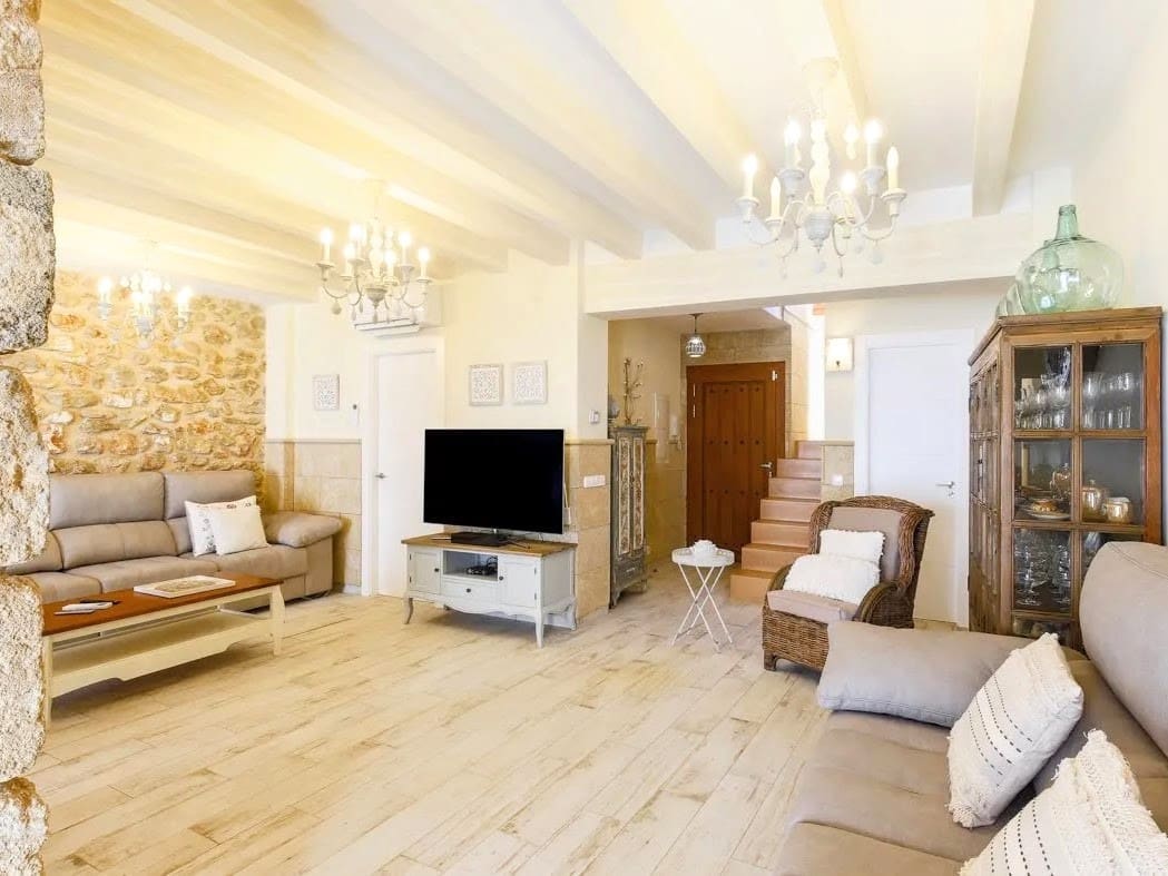 12 sypialnia Willa na sprzedaż w Lliber z basenem - 1 550 000 € (Ref: 10161701)