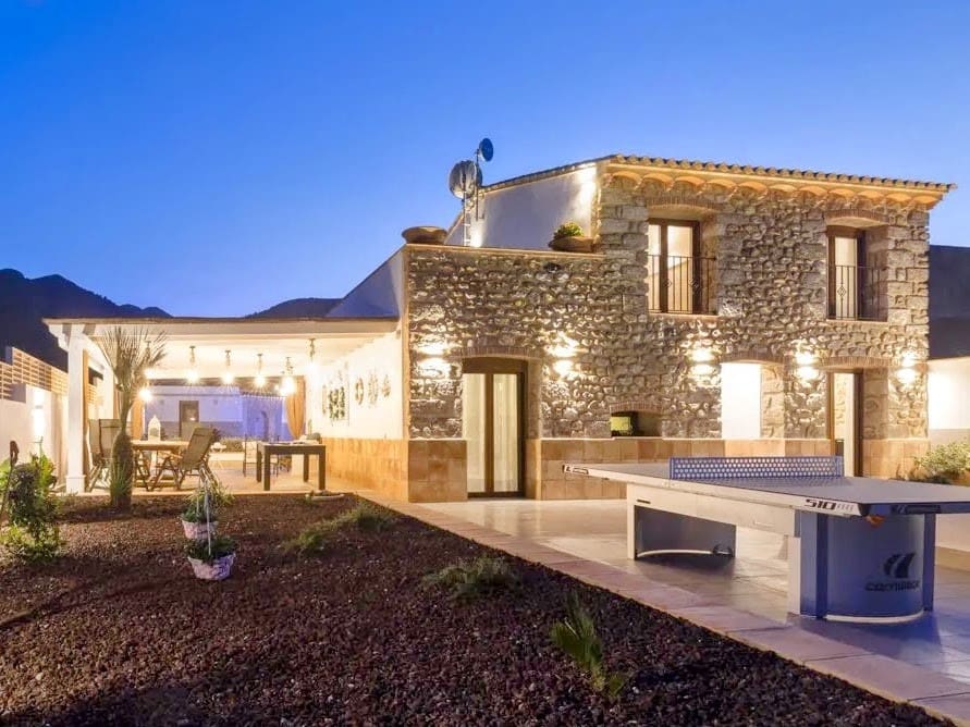 12 sypialnia Willa na sprzedaż w Lliber z basenem - 1 550 000 € (Ref: 10161701)